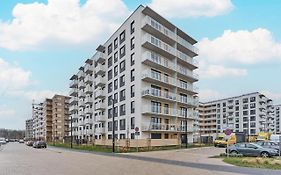 Miedziana 6 & 18 Apartment With Free Garage Wroclaw By Renters