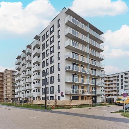 Miedziana 6 & 18 Apartment With Free Garage Wroclaw By Renters Екстер'єр фото