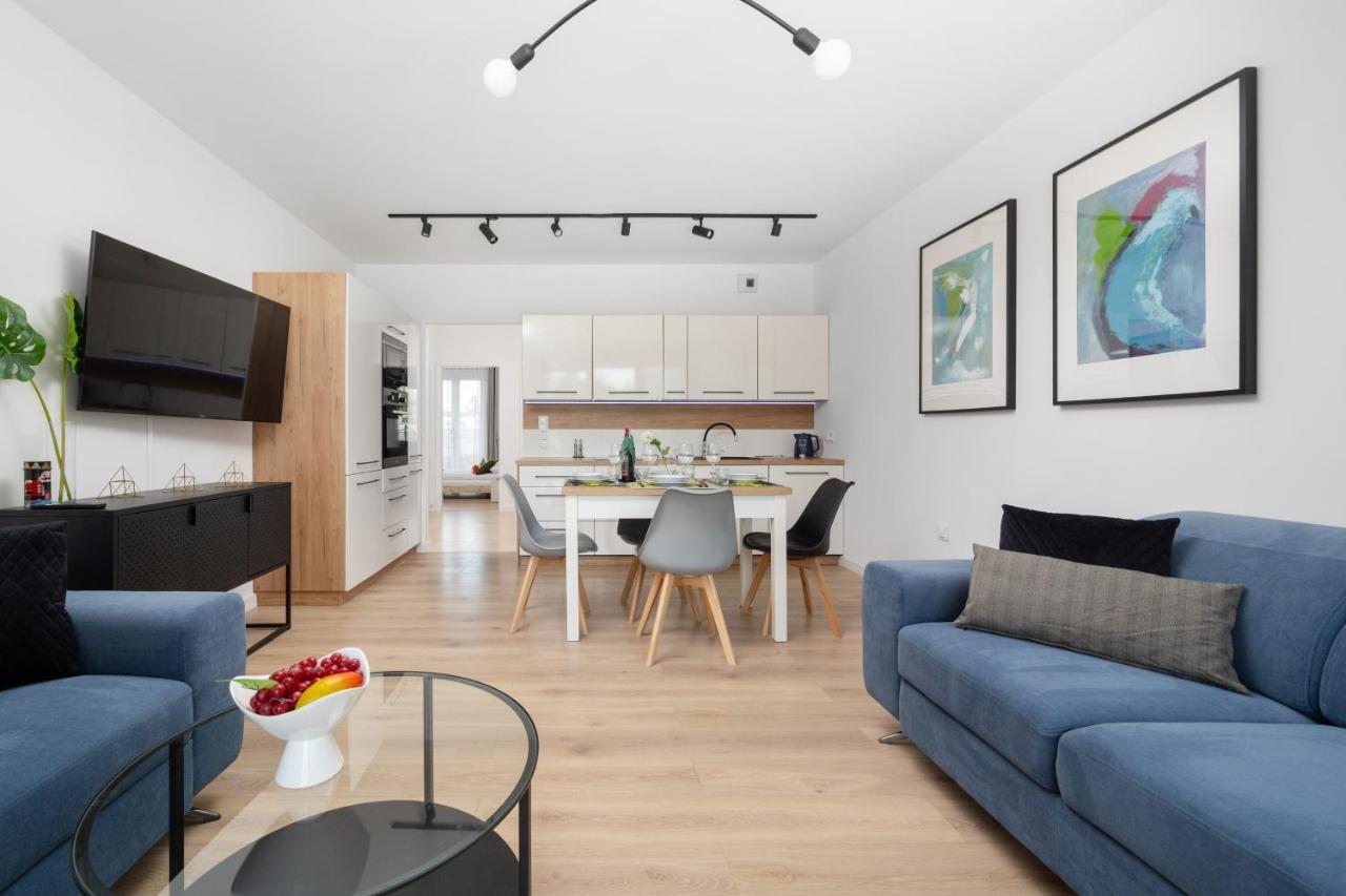 Miedziana 6 & 18 Apartment With Free Garage Wroclaw By Renters Екстер'єр фото