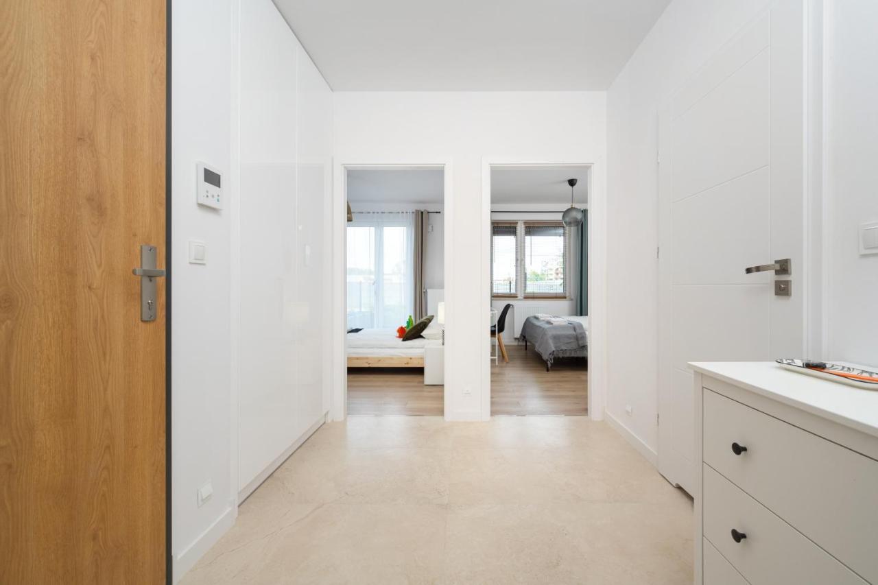 Miedziana 6 & 18 Apartment With Free Garage Wroclaw By Renters Екстер'єр фото