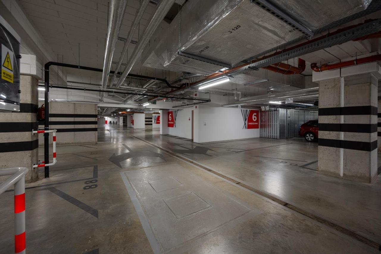 Miedziana 6 & 18 Apartment With Free Garage Wroclaw By Renters Екстер'єр фото